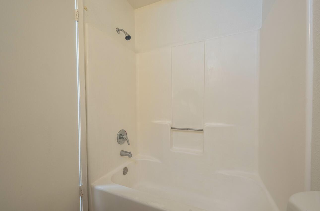 Detail Gallery Image 21 of 22 For 104 Rossi St #3,  Salinas,  CA 93901 - 1 Beds | 1/1 Baths