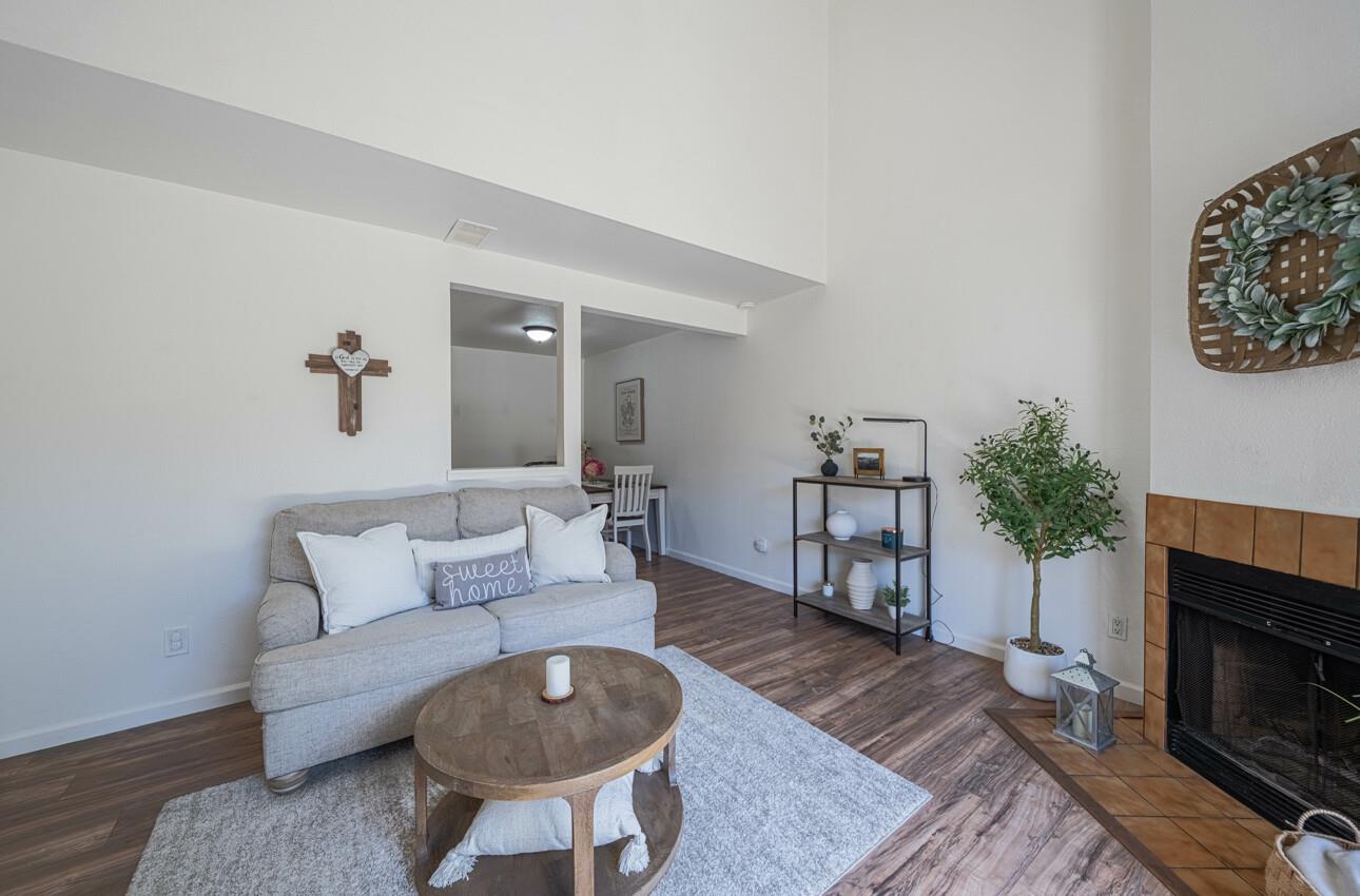 Detail Gallery Image 9 of 22 For 104 Rossi St #3,  Salinas,  CA 93901 - 1 Beds | 1/1 Baths