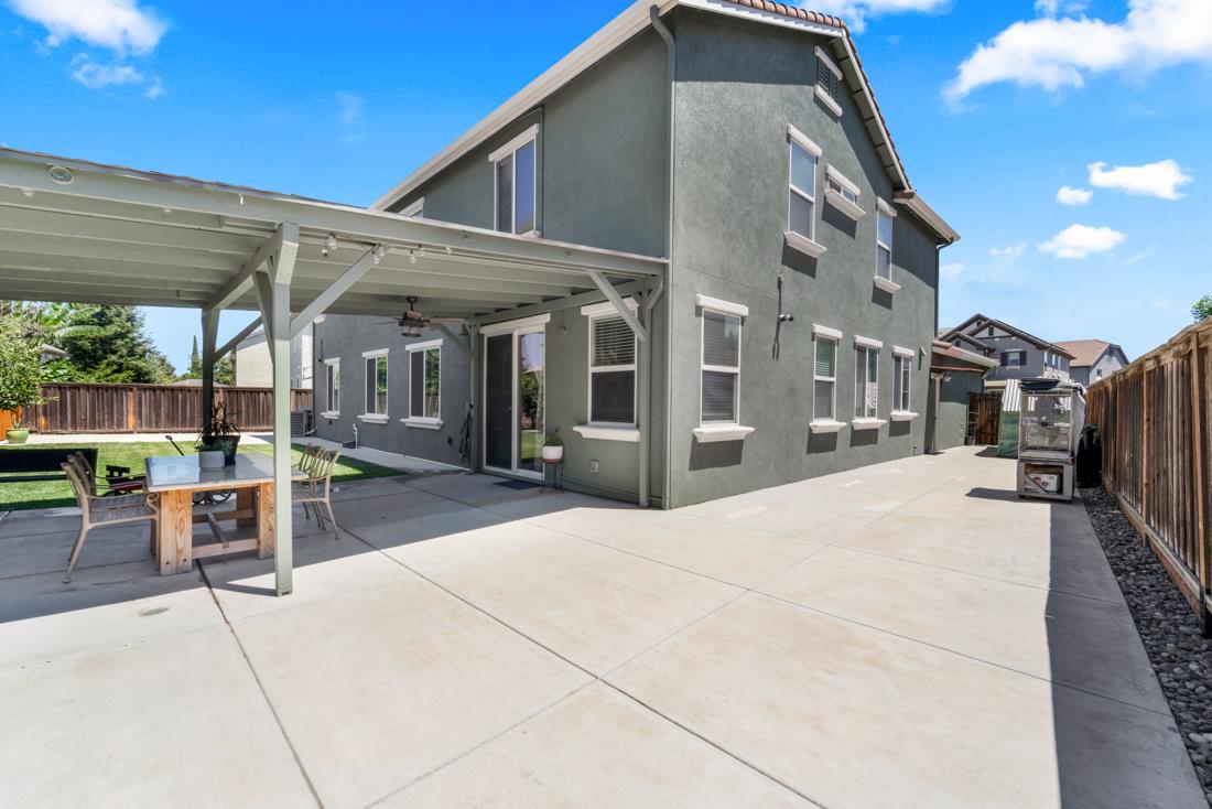 17753 Wheat Field Street, Lathrop, California 95330, 5 Bedrooms Bedrooms, ,2 BathroomsBathrooms,Residential,For Sale,17753 Wheat Field Street,ML82015080