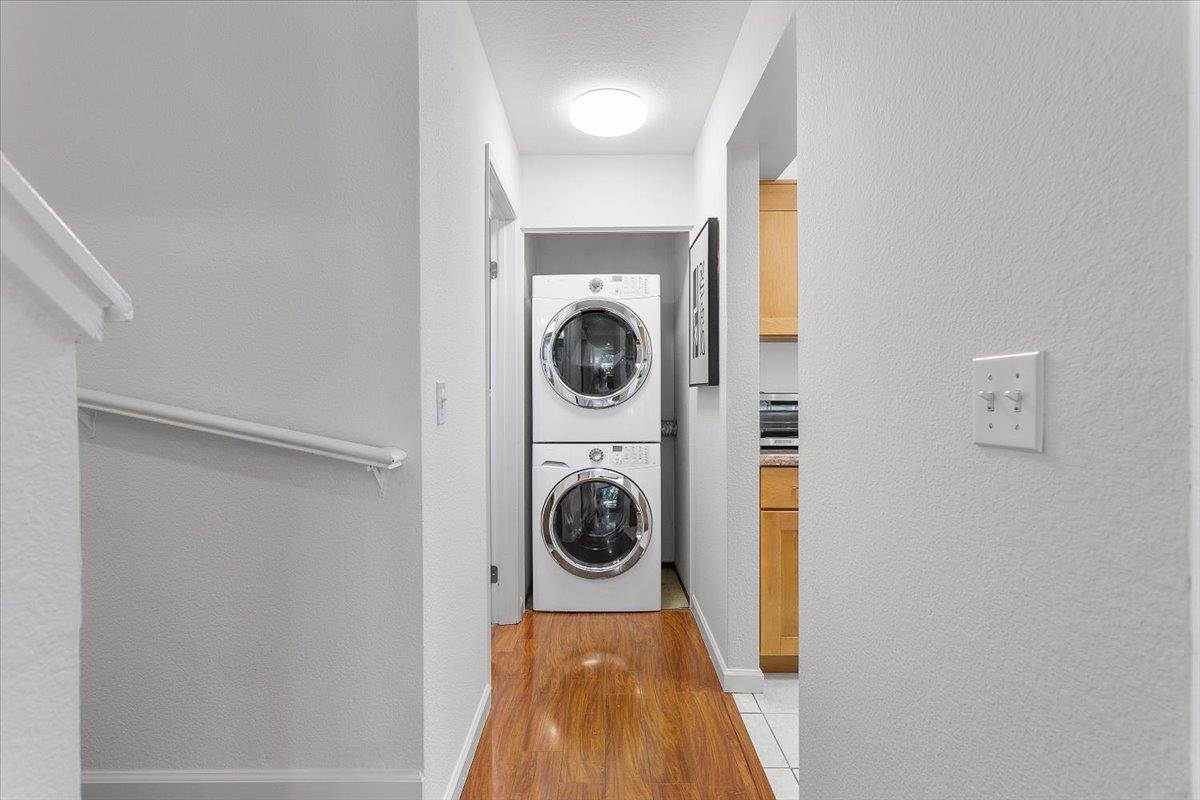 Detail Gallery Image 11 of 26 For 6893 Chantel Ct, San Jose,  CA 95129 - 2 Beds | 2/1 Baths