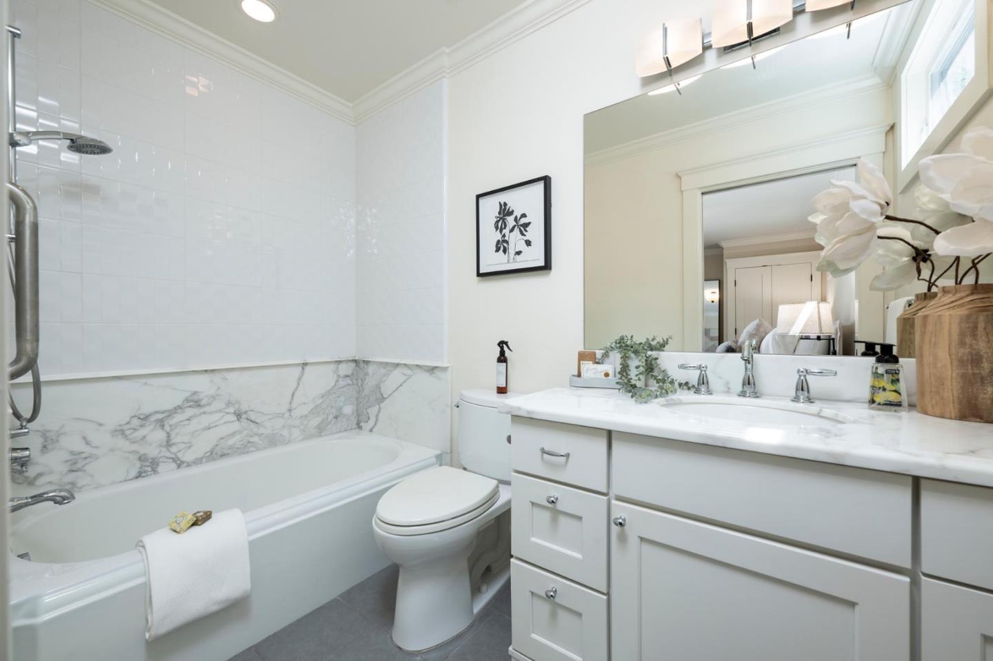 Detail Gallery Image 18 of 26 For 256 Portola Dr., San Mateo,  CA 94403 - 2 Beds | 2 Baths