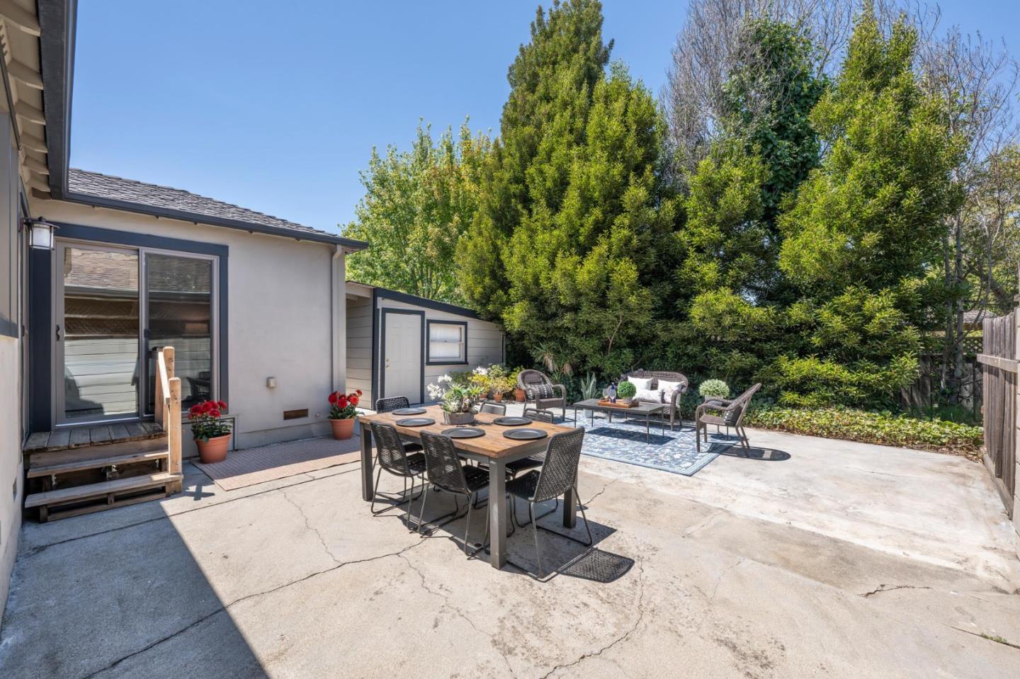 Detail Gallery Image 22 of 26 For 256 Portola Dr., San Mateo,  CA 94403 - 2 Beds | 2 Baths