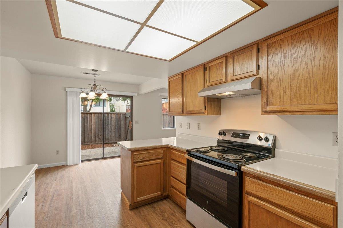 Detail Gallery Image 13 of 21 For 127 Terry Loop, Watsonville,  CA 95076 - 3 Beds | 2/1 Baths
