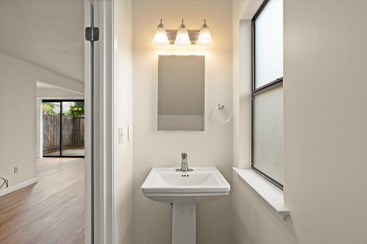 Detail Gallery Image 15 of 21 For 127 Terry Loop, Watsonville,  CA 95076 - 3 Beds | 2/1 Baths