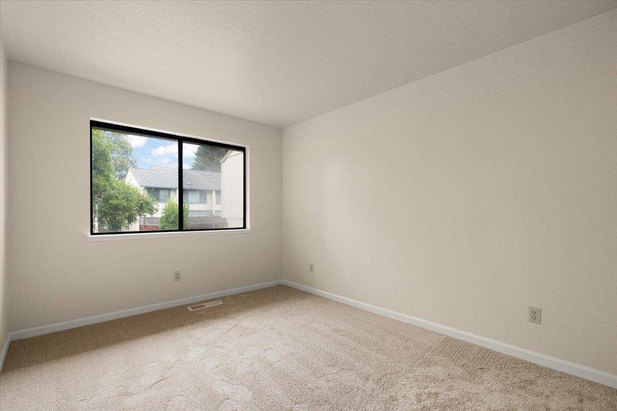 Detail Gallery Image 16 of 21 For 127 Terry Loop, Watsonville,  CA 95076 - 3 Beds | 2/1 Baths