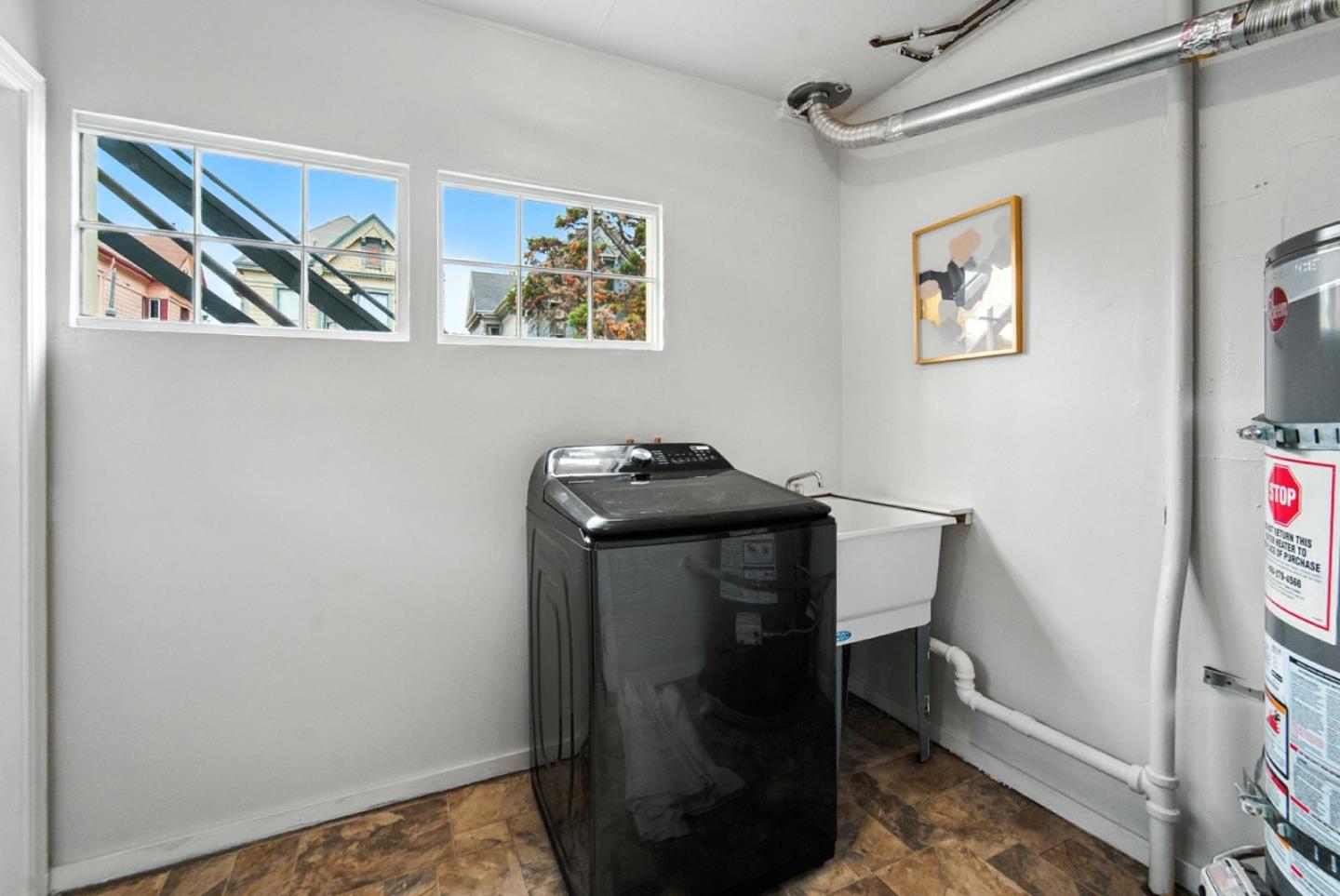 1549 5th Avenue, Oakland, California 94606, 4 Bedrooms Bedrooms, ,2 BathroomsBathrooms,Residential,For Sale,1549 5th Avenue,ML82015084