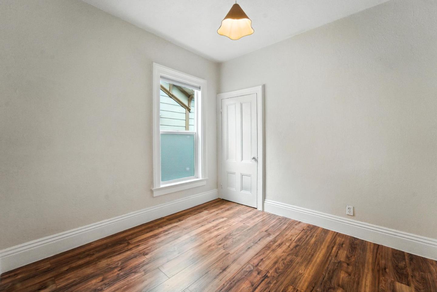 1549 5th Avenue, Oakland, California 94606, 4 Bedrooms Bedrooms, ,2 BathroomsBathrooms,Residential,For Sale,1549 5th Avenue,ML82015084