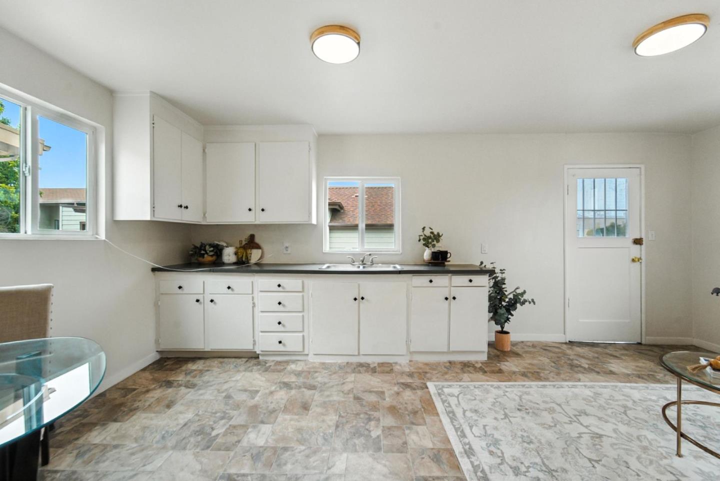 1549 5th Avenue, Oakland, California 94606, 4 Bedrooms Bedrooms, ,2 BathroomsBathrooms,Residential,For Sale,1549 5th Avenue,ML82015084