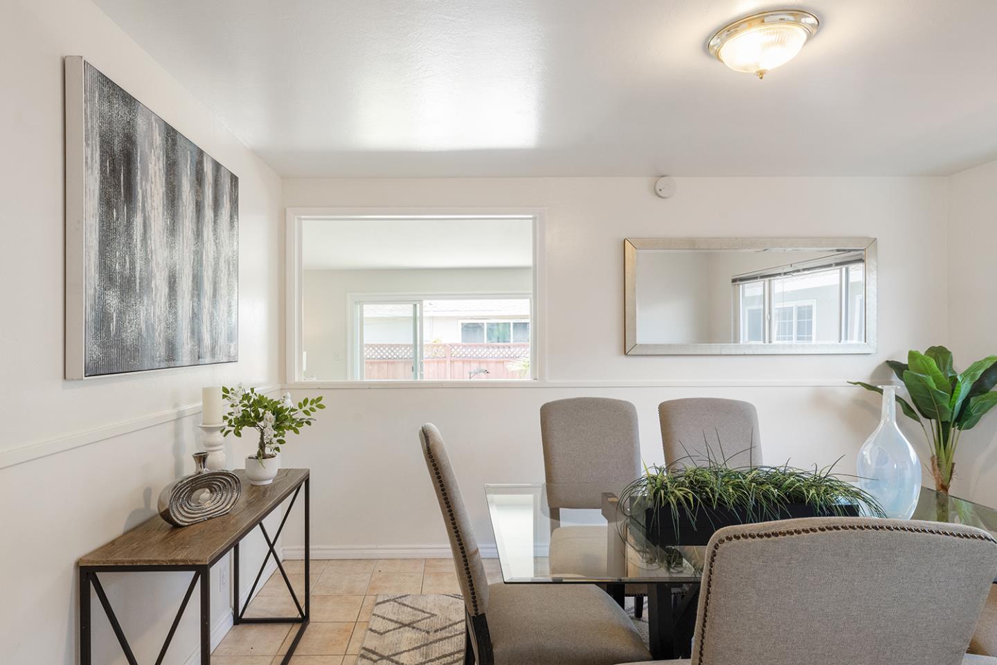 Detail Gallery Image 13 of 41 For 2225 Salisbury Way, San Mateo,  CA 94403 - 3 Beds | 2 Baths