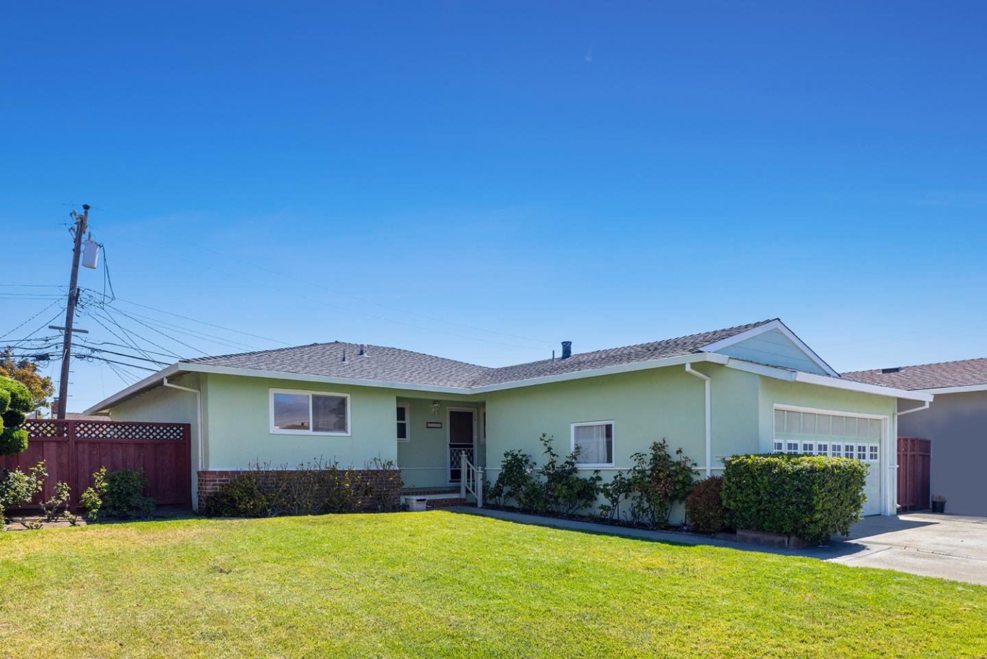 Detail Gallery Image 2 of 41 For 2225 Salisbury Way, San Mateo,  CA 94403 - 3 Beds | 2 Baths