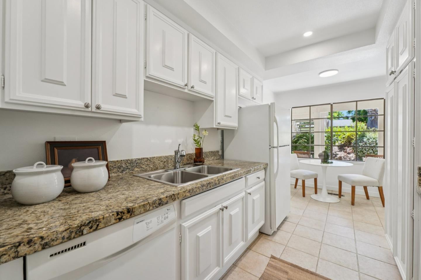 Detail Gallery Image 15 of 43 For 5286 Cribari Hts, San Jose,  CA 95135 - 2 Beds | 2 Baths