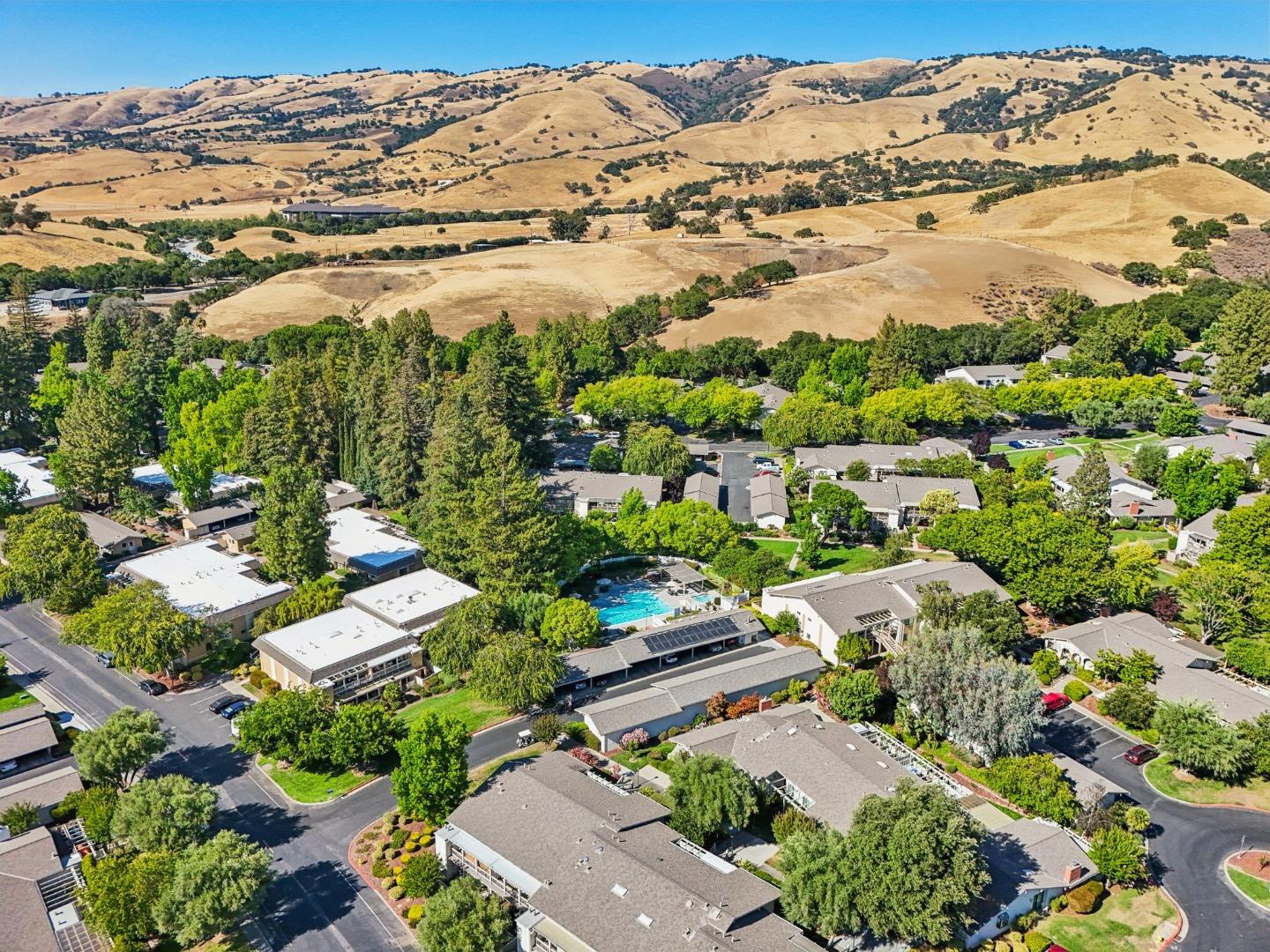 Detail Gallery Image 38 of 43 For 5286 Cribari Hts, San Jose,  CA 95135 - 2 Beds | 2 Baths