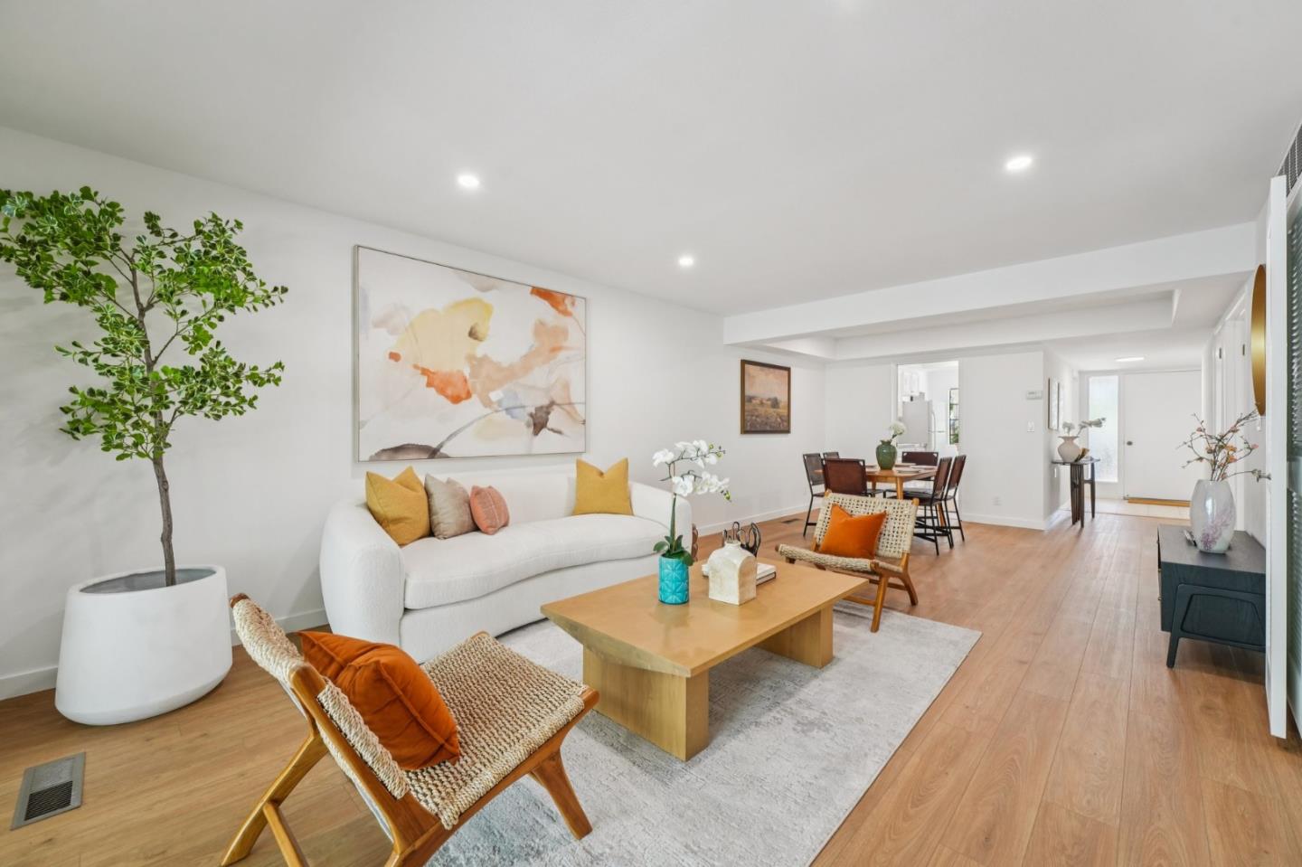 Detail Gallery Image 4 of 43 For 5286 Cribari Hts, San Jose,  CA 95135 - 2 Beds | 2 Baths