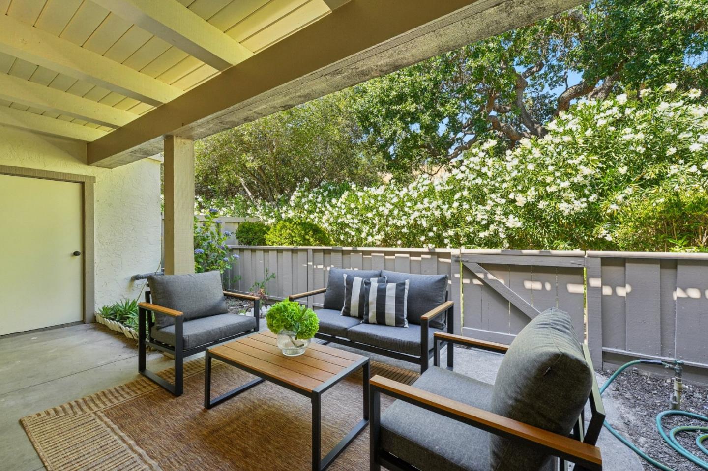 Detail Gallery Image 6 of 43 For 5286 Cribari Hts, San Jose,  CA 95135 - 2 Beds | 2 Baths
