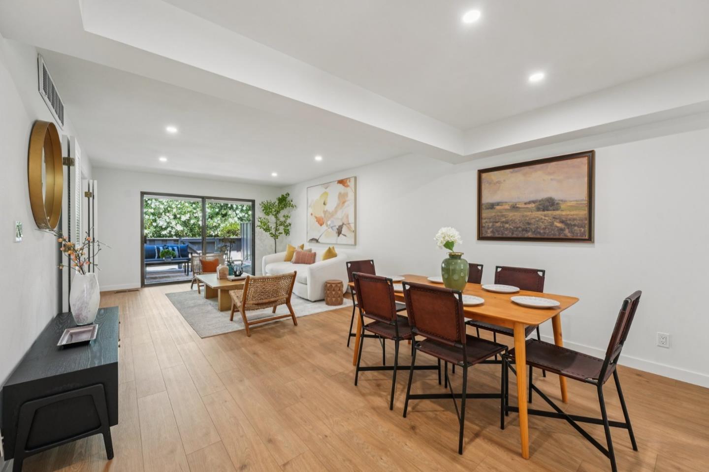 Detail Gallery Image 7 of 43 For 5286 Cribari Hts, San Jose,  CA 95135 - 2 Beds | 2 Baths