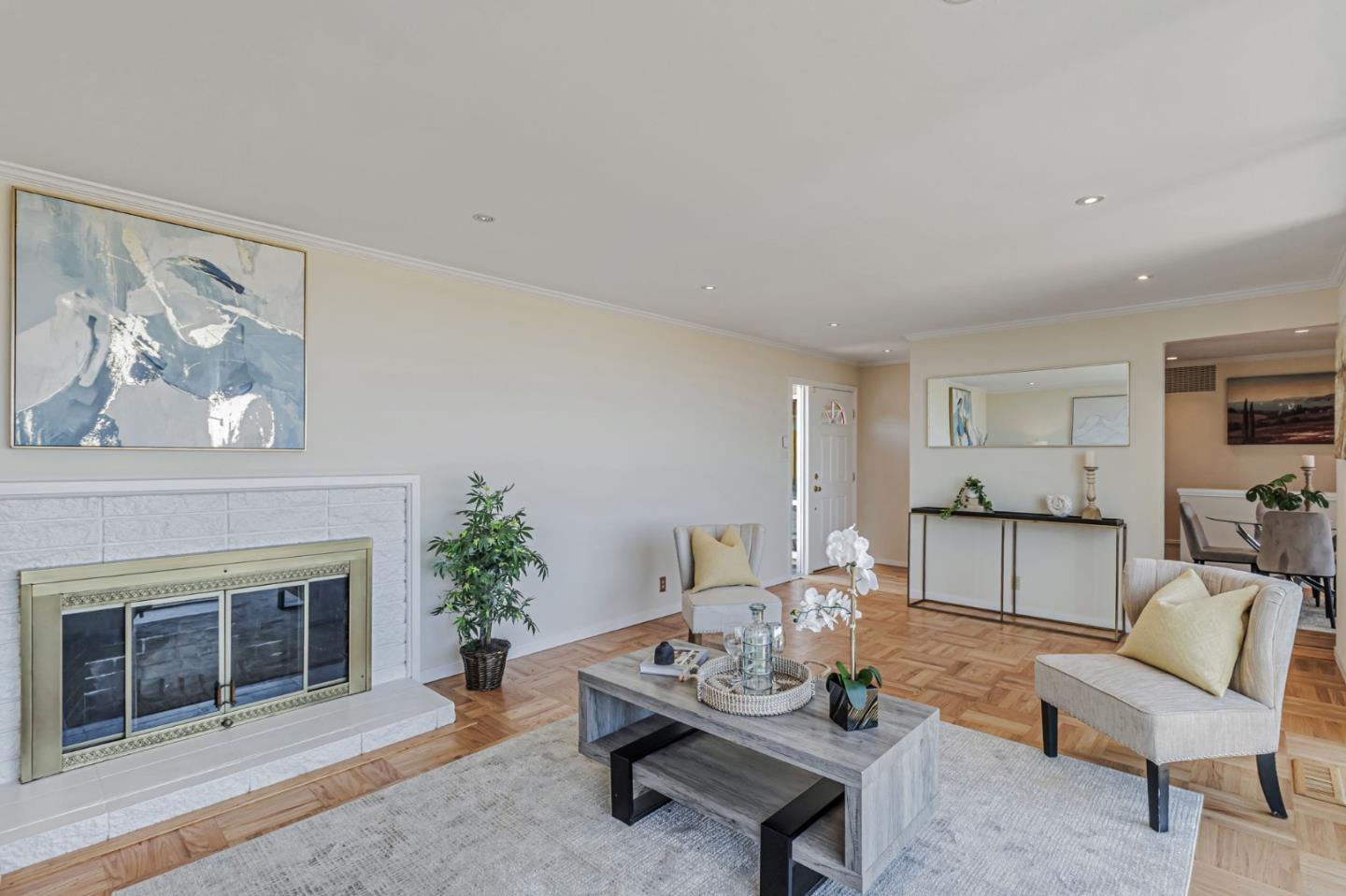 Detail Gallery Image 10 of 55 For 1030 Crestview Dr, Millbrae,  CA 94030 - 5 Beds | 3 Baths