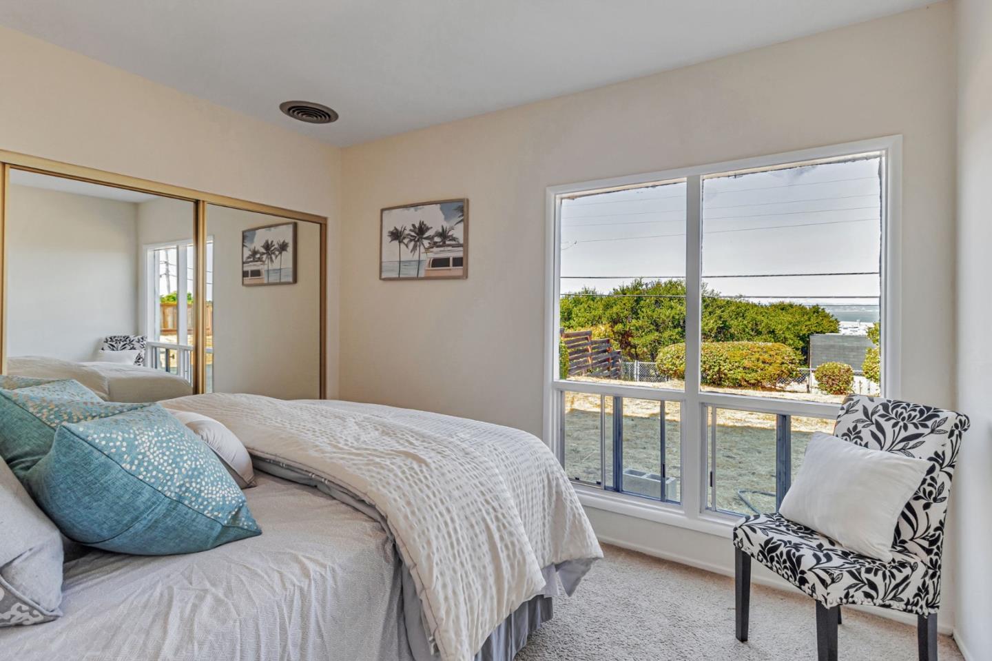 Detail Gallery Image 38 of 55 For 1030 Crestview Dr, Millbrae,  CA 94030 - 5 Beds | 3 Baths