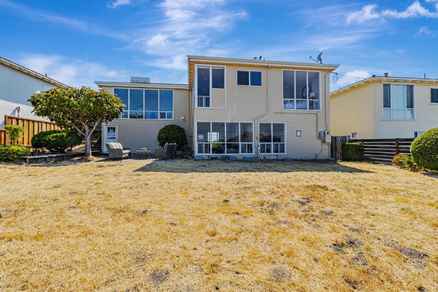 Detail Gallery Image 47 of 55 For 1030 Crestview Dr, Millbrae,  CA 94030 - 5 Beds | 3 Baths