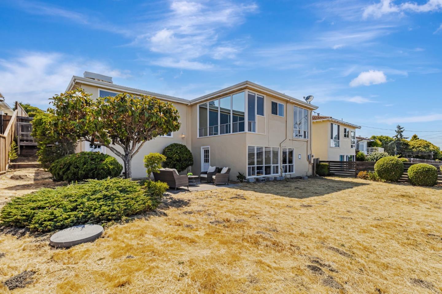 Detail Gallery Image 48 of 55 For 1030 Crestview Dr, Millbrae,  CA 94030 - 5 Beds | 3 Baths