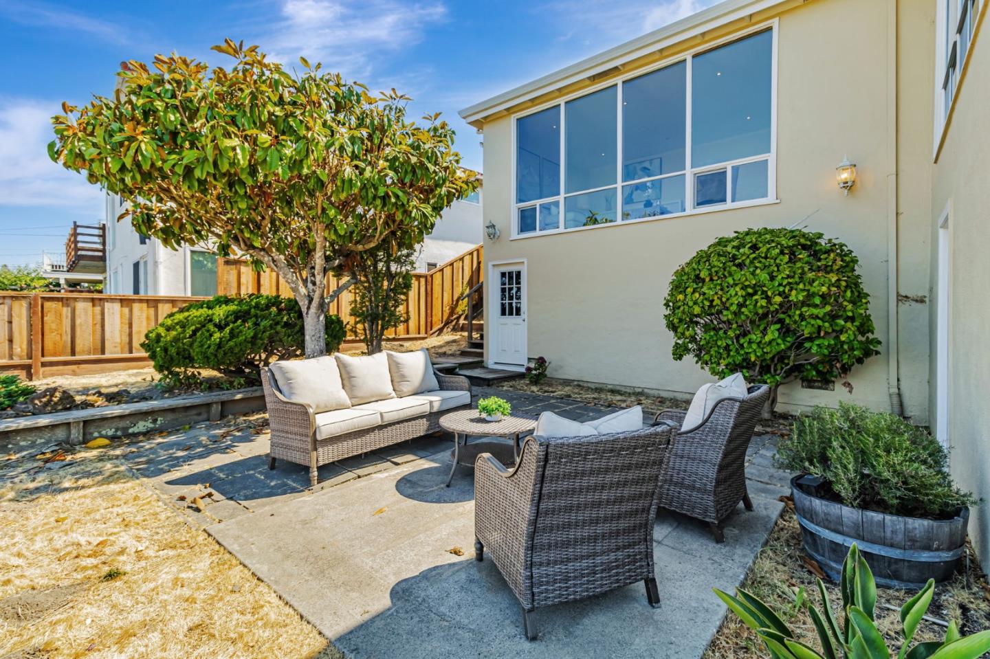 Detail Gallery Image 50 of 55 For 1030 Crestview Dr, Millbrae,  CA 94030 - 5 Beds | 3 Baths