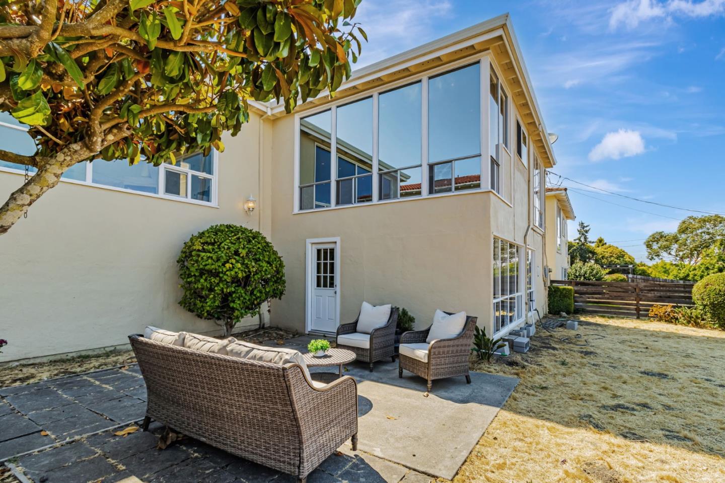 Detail Gallery Image 51 of 55 For 1030 Crestview Dr, Millbrae,  CA 94030 - 5 Beds | 3 Baths