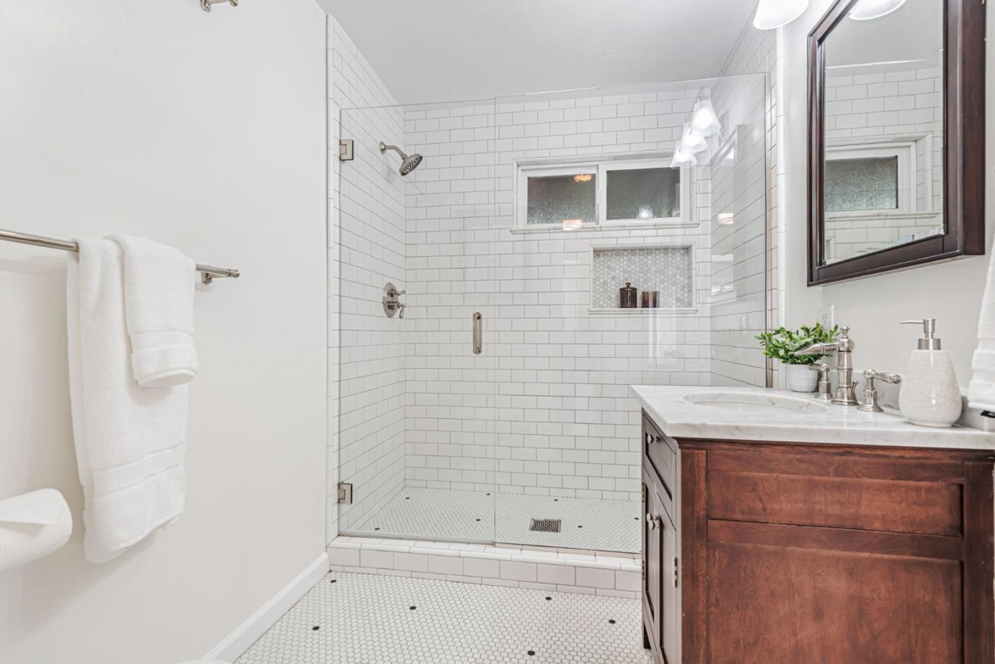 Detail Gallery Image 26 of 66 For 2016 Lincoln Ave, San Jose,  CA 95125 - 4 Beds | 3 Baths