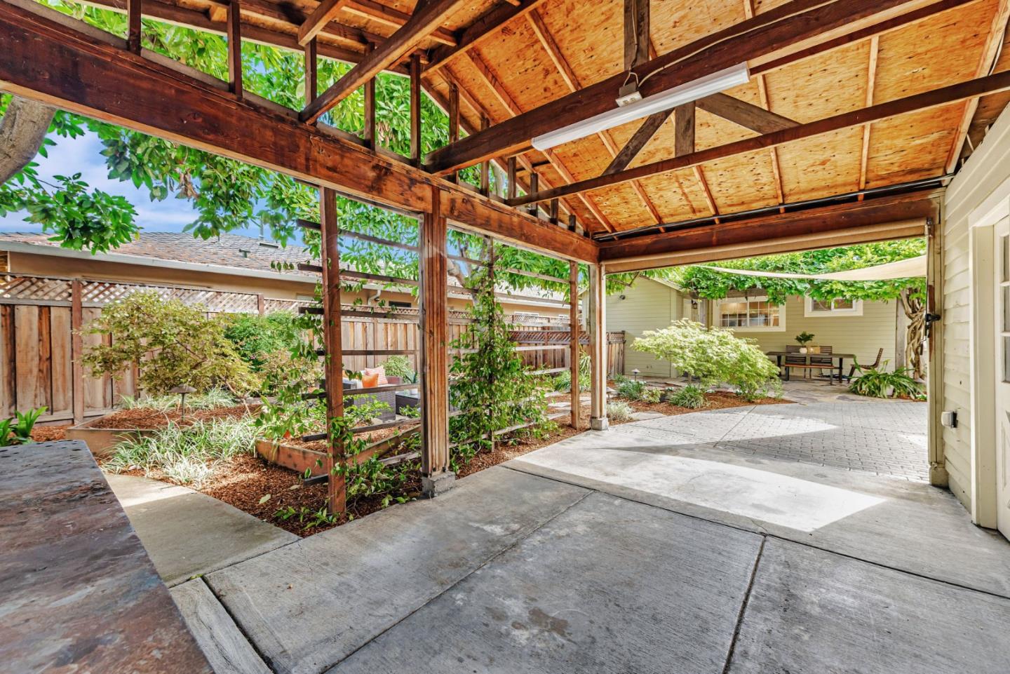 Detail Gallery Image 51 of 66 For 2016 Lincoln Ave, San Jose,  CA 95125 - 4 Beds | 3 Baths