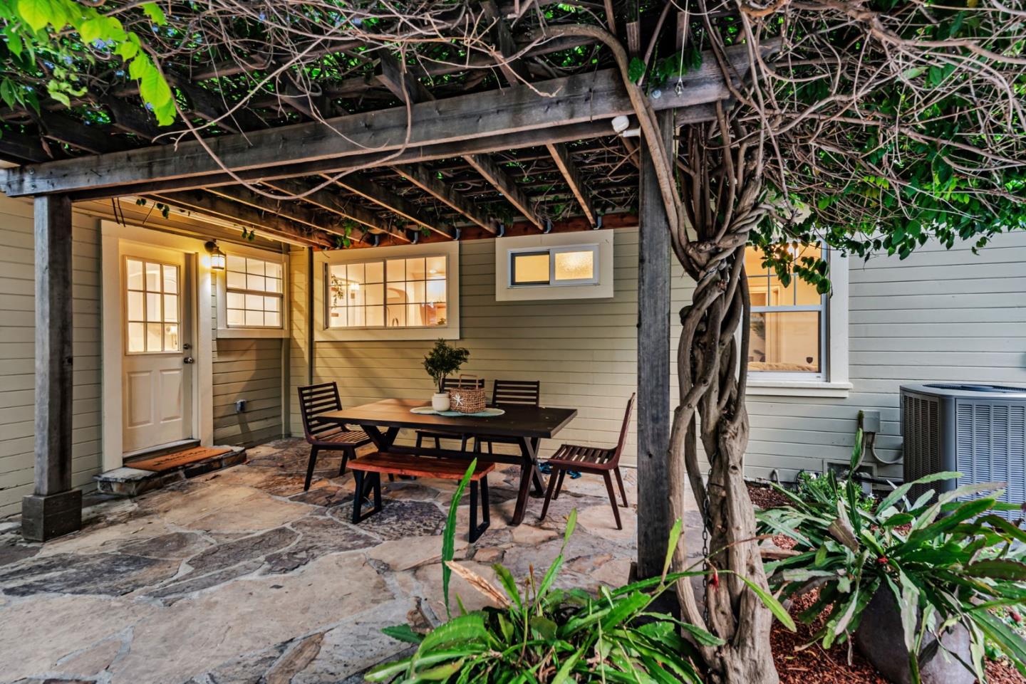 Detail Gallery Image 53 of 66 For 2016 Lincoln Ave, San Jose,  CA 95125 - 4 Beds | 3 Baths