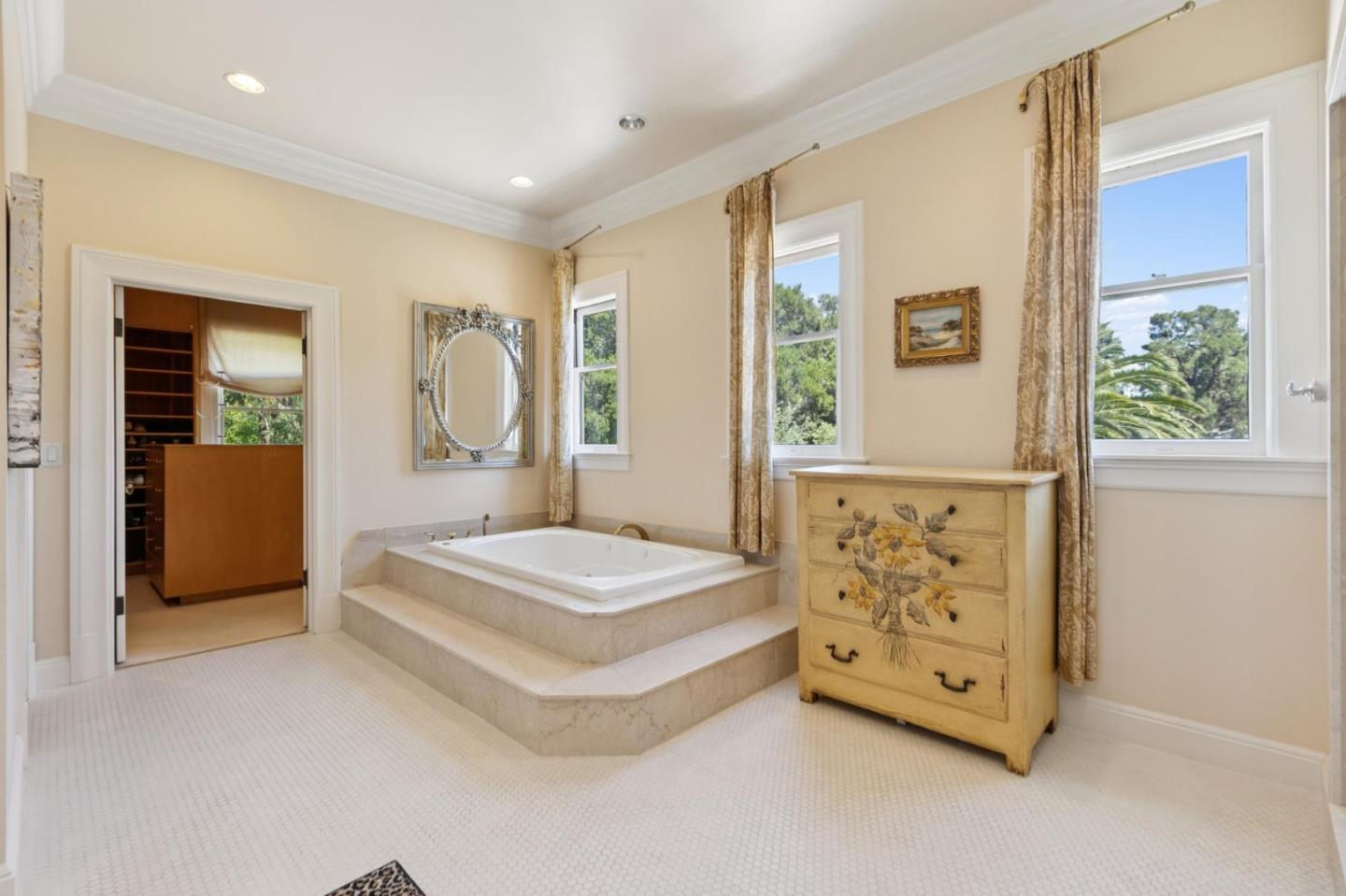 Detail Gallery Image 25 of 54 For Address Not Disclosed, Palo Alto,  CA 94301 - 5 Beds | 5/1 Baths