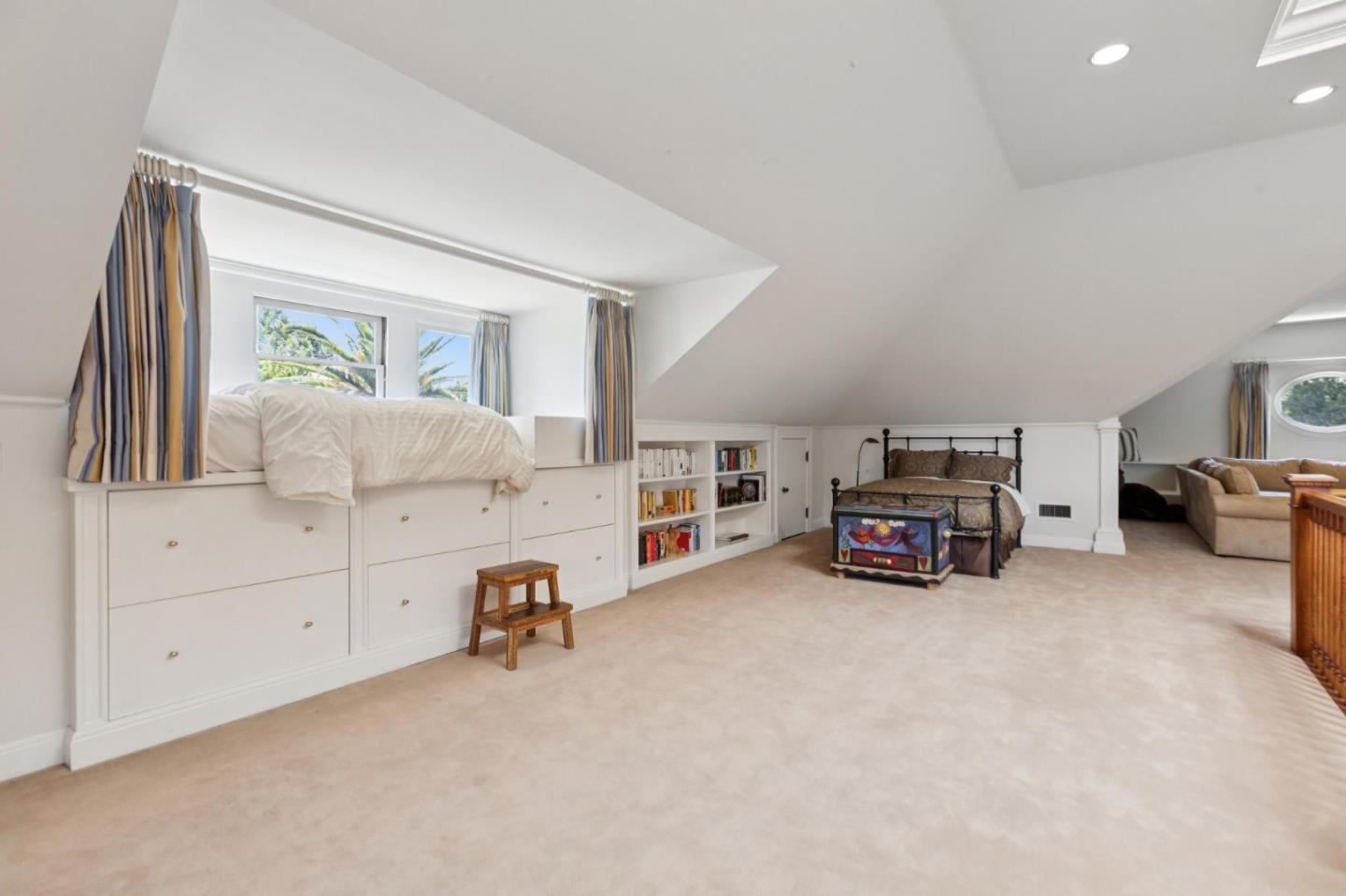 Detail Gallery Image 39 of 54 For Address Not Disclosed, Palo Alto,  CA 94301 - 5 Beds | 5/1 Baths