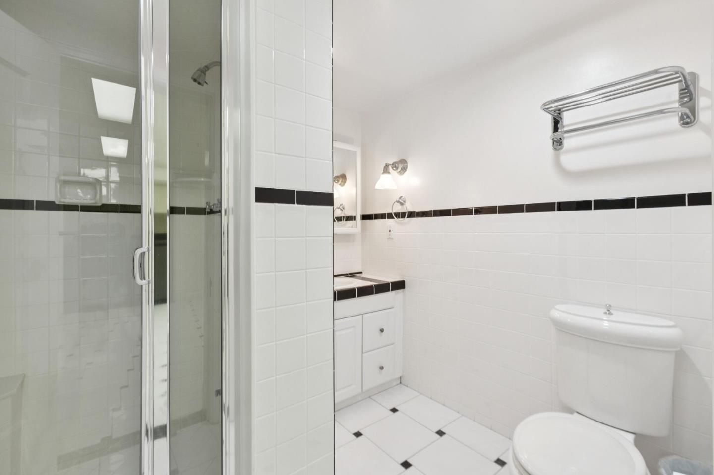 Detail Gallery Image 44 of 54 For Address Not Disclosed, Palo Alto,  CA 94301 - 5 Beds | 5/1 Baths