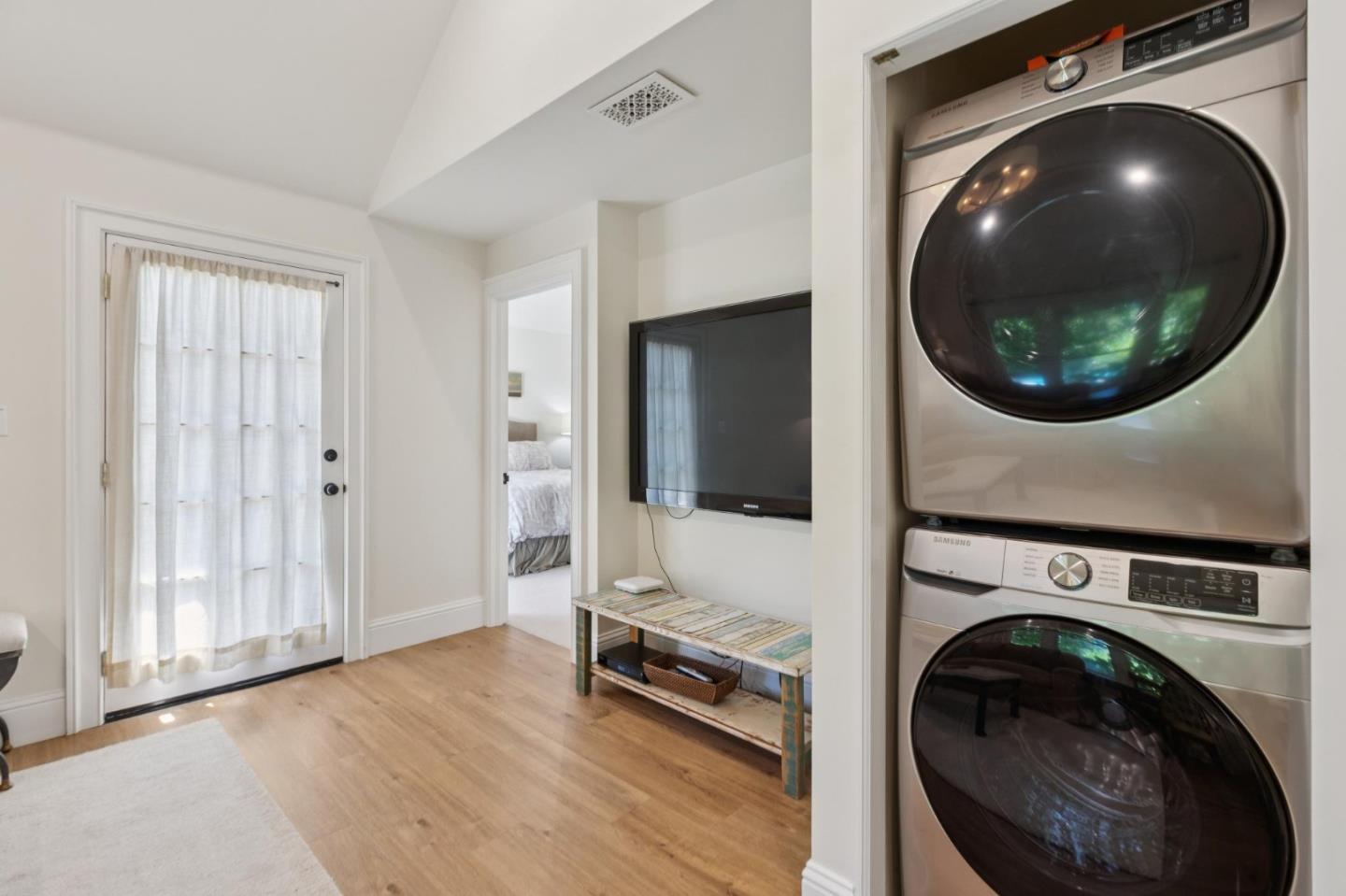 Detail Gallery Image 50 of 54 For Address Not Disclosed, Palo Alto,  CA 94301 - 5 Beds | 5/1 Baths