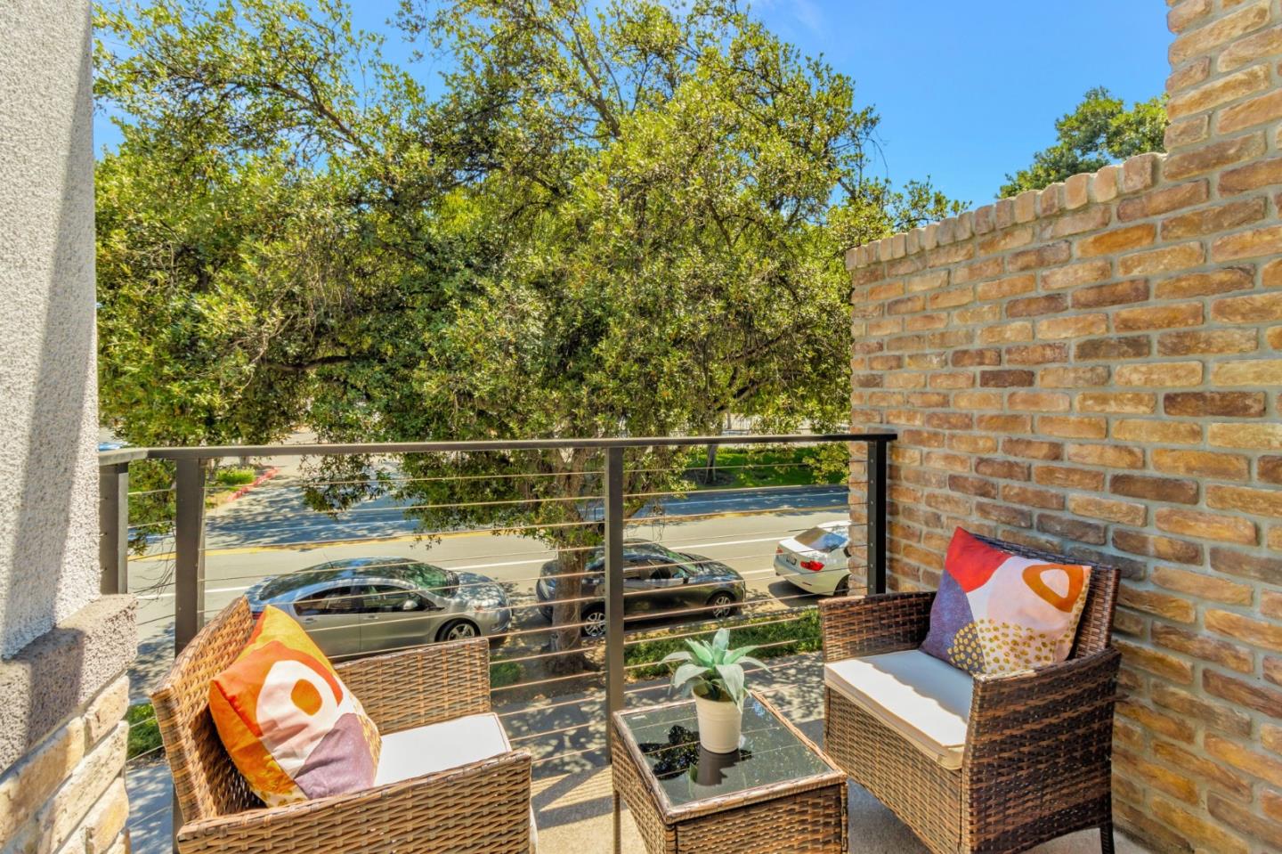 Detail Gallery Image 16 of 17 For 929 De Guigne Dr #4,  Sunnyvale,  CA 94085 - 4 Beds | 3 Baths