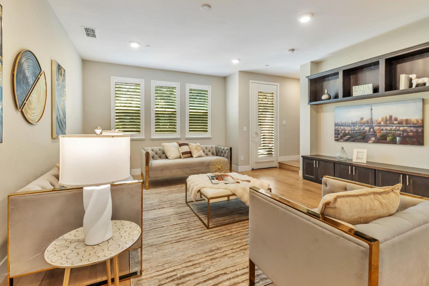 Detail Gallery Image 2 of 17 For 929 De Guigne Dr #4,  Sunnyvale,  CA 94085 - 4 Beds | 3 Baths