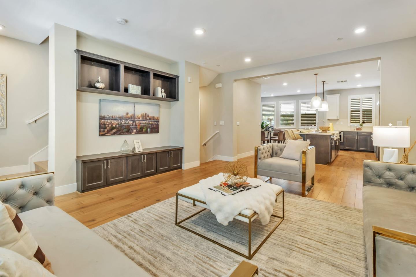 Detail Gallery Image 3 of 17 For 929 De Guigne Dr #4,  Sunnyvale,  CA 94085 - 4 Beds | 3 Baths