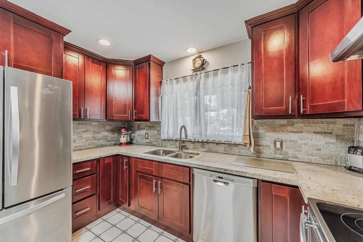 Detail Gallery Image 13 of 32 For 3510 Cabrillo Ave, Santa Clara,  CA 95051 - 3 Beds | 2 Baths