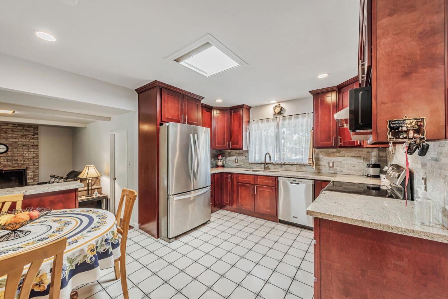 Detail Gallery Image 17 of 32 For 3510 Cabrillo Ave, Santa Clara,  CA 95051 - 3 Beds | 2 Baths
