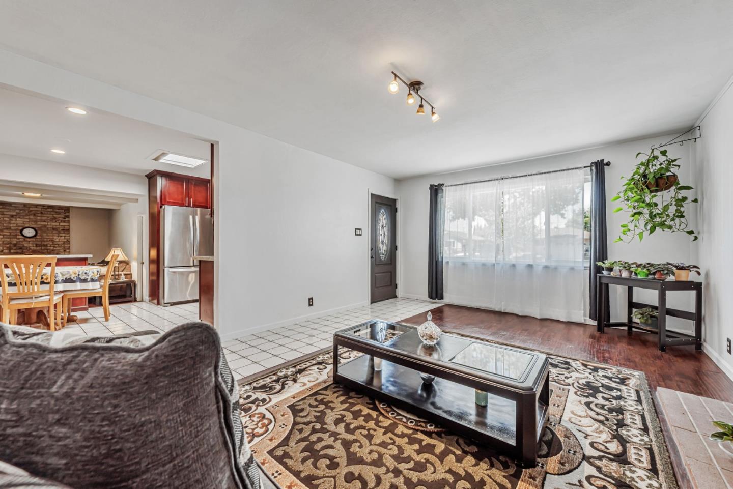 Detail Gallery Image 6 of 32 For 3510 Cabrillo Ave, Santa Clara,  CA 95051 - 3 Beds | 2 Baths
