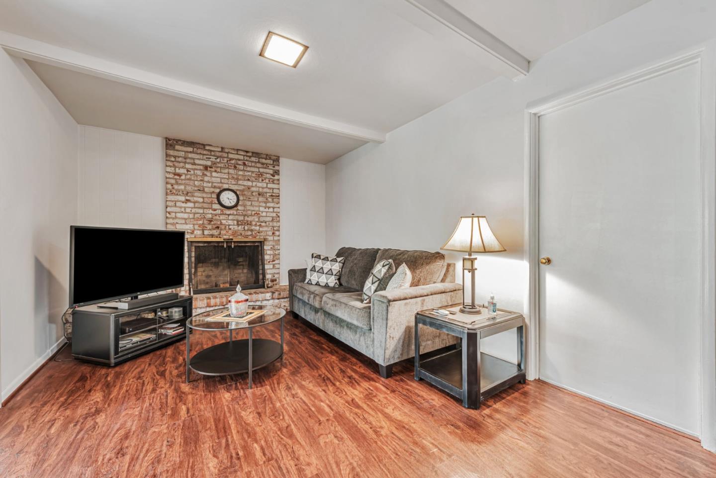Detail Gallery Image 9 of 32 For 3510 Cabrillo Ave, Santa Clara,  CA 95051 - 3 Beds | 2 Baths