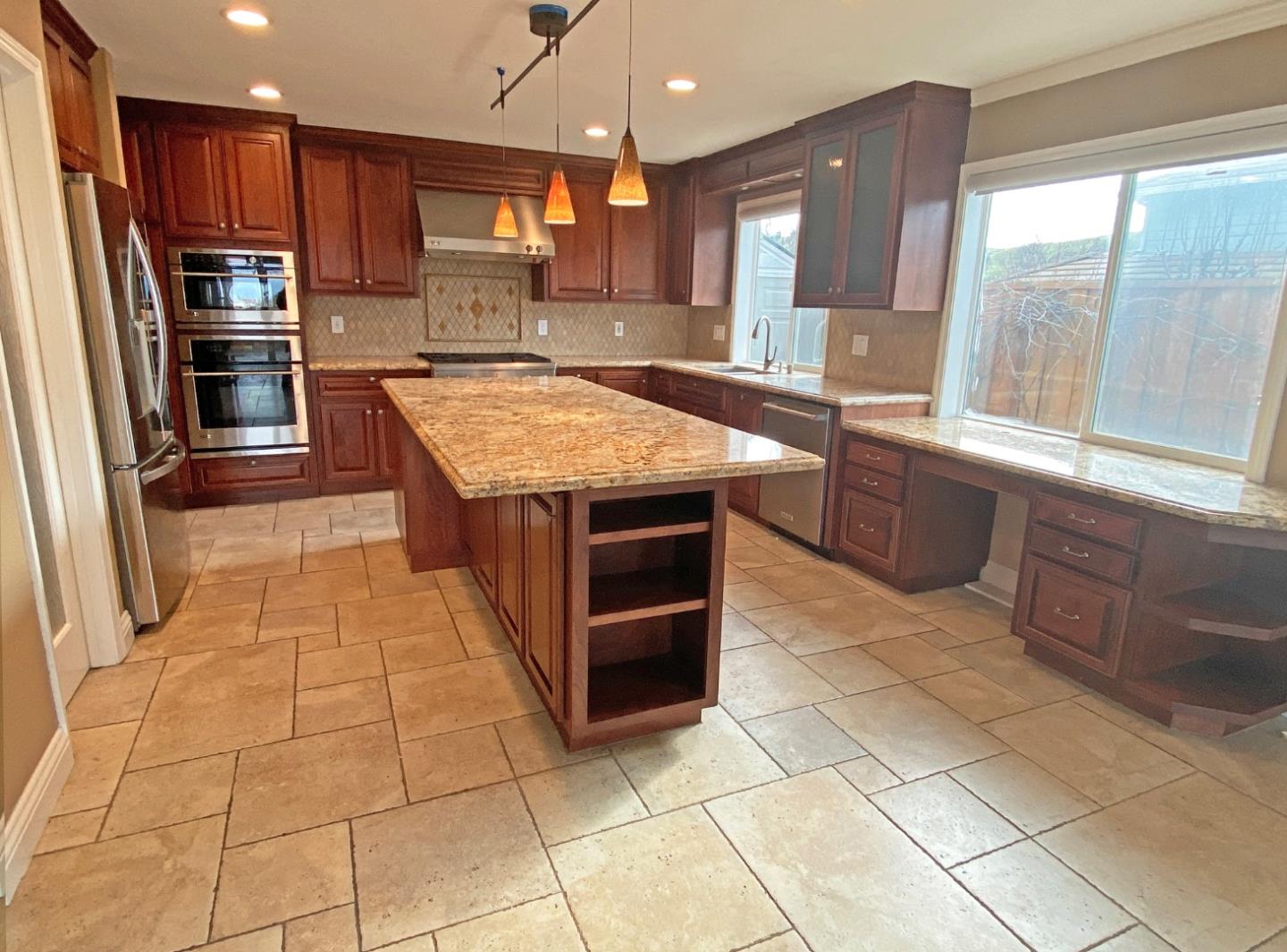 Detail Gallery Image 11 of 42 For 6279 Skywalker Dr, San Jose,  CA 95135 - 4 Beds | 3 Baths