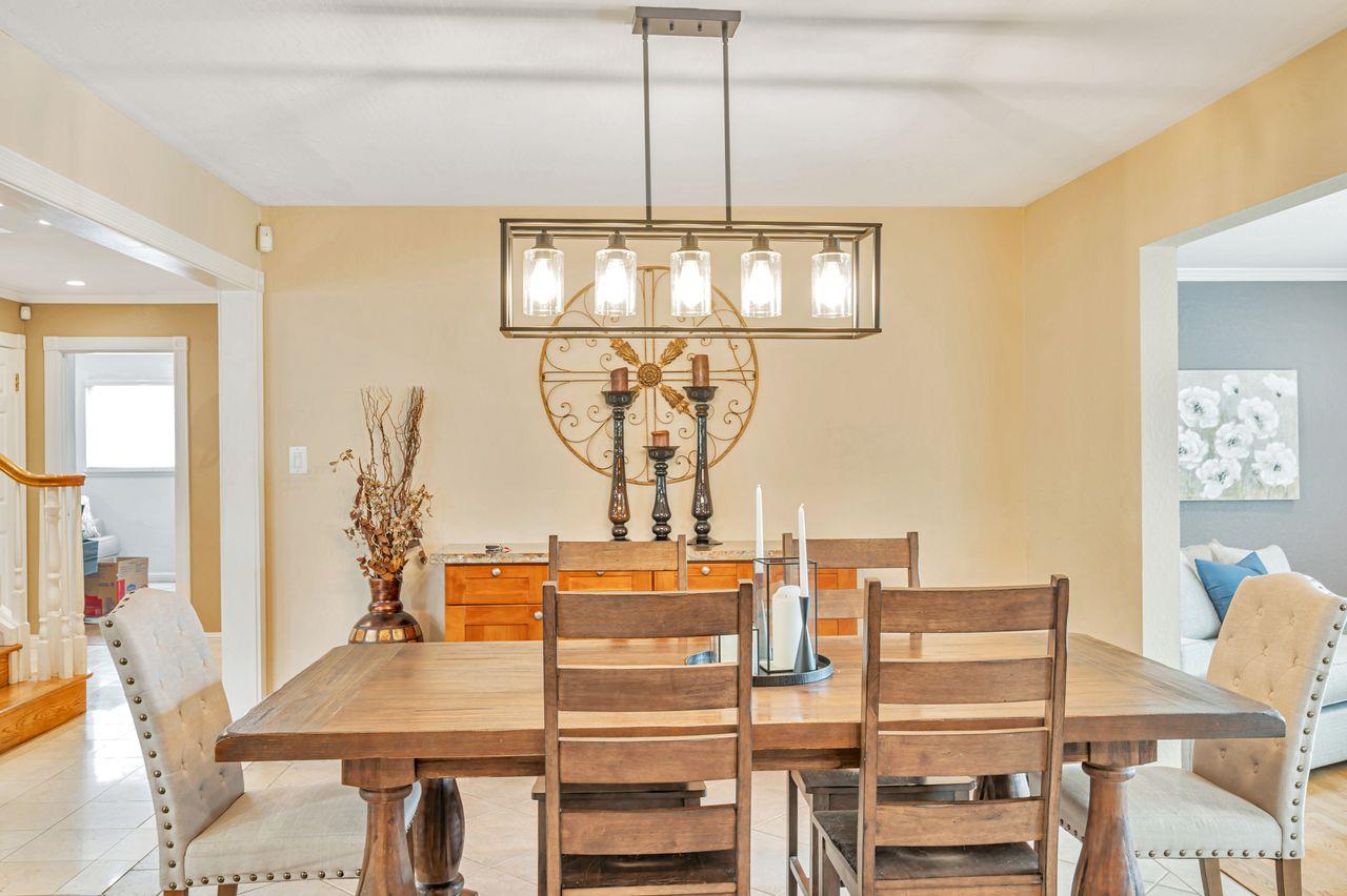 Detail Gallery Image 20 of 44 For 443 Yellowstone Dr, South San Francisco,  CA 94080 - 5 Beds | 3/1 Baths