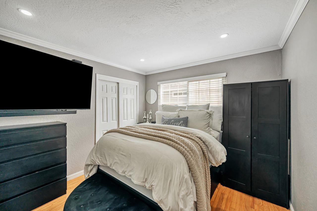 Detail Gallery Image 24 of 44 For 443 Yellowstone Dr, South San Francisco,  CA 94080 - 5 Beds | 3/1 Baths