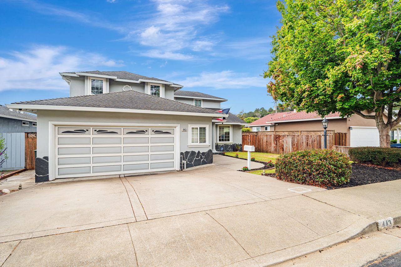 Detail Gallery Image 3 of 44 For 443 Yellowstone Dr, South San Francisco,  CA 94080 - 5 Beds | 3/1 Baths