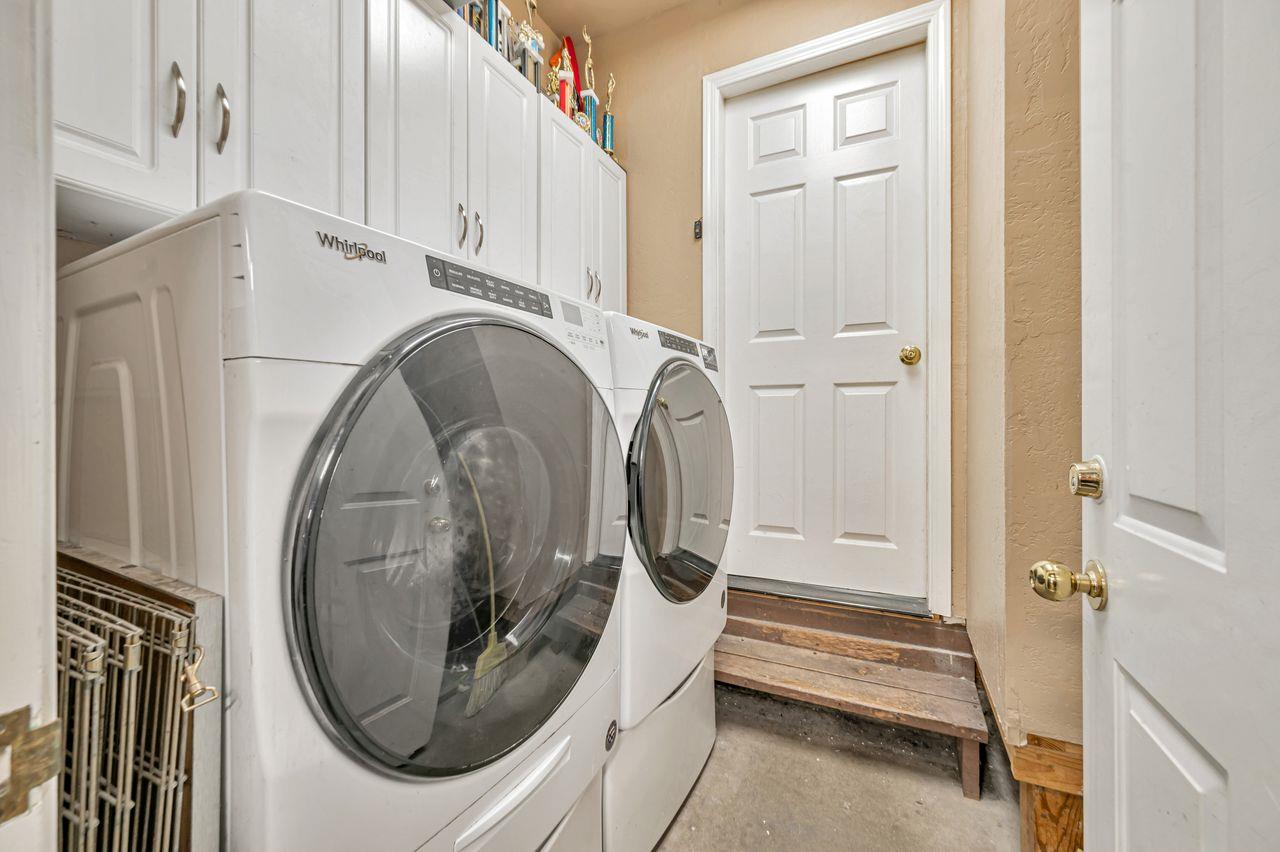 Detail Gallery Image 41 of 44 For 443 Yellowstone Dr, South San Francisco,  CA 94080 - 5 Beds | 3/1 Baths