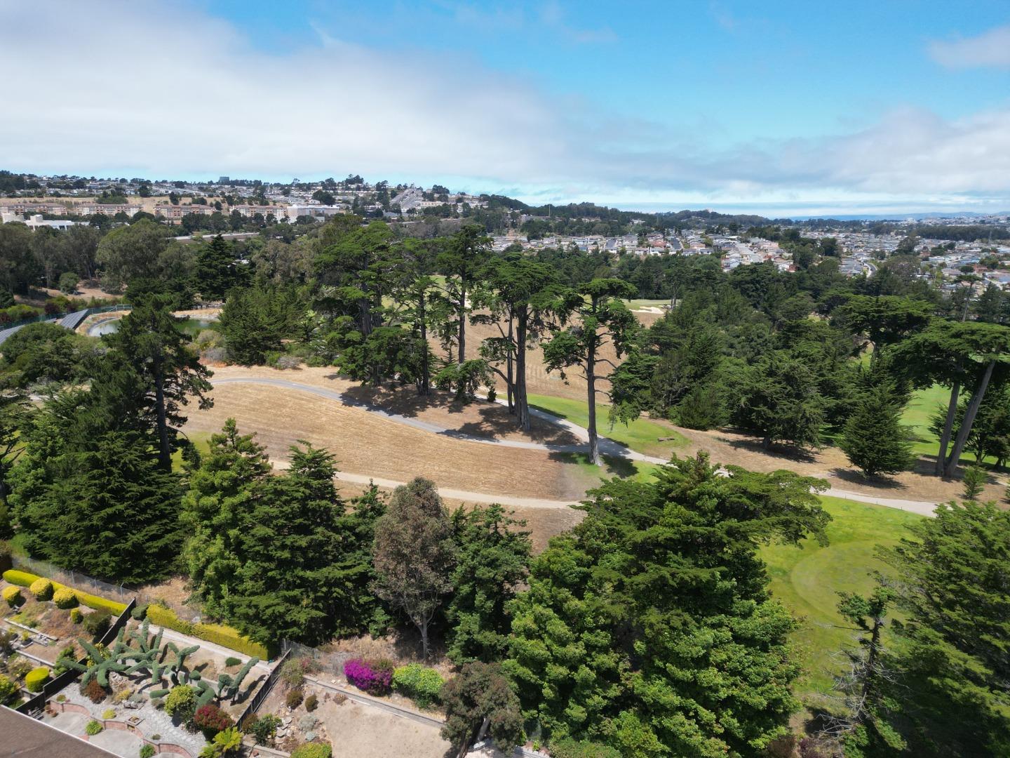 Detail Gallery Image 48 of 49 For 443 Yellowstone Dr, South San Francisco,  CA 94080 - 5 Beds | 3/1 Baths