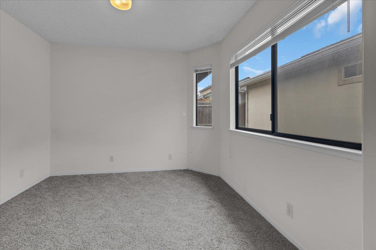 Detail Gallery Image 22 of 35 For 1575 Sepulveda Dr, Salinas,  CA 93906 - 3 Beds | 2 Baths
