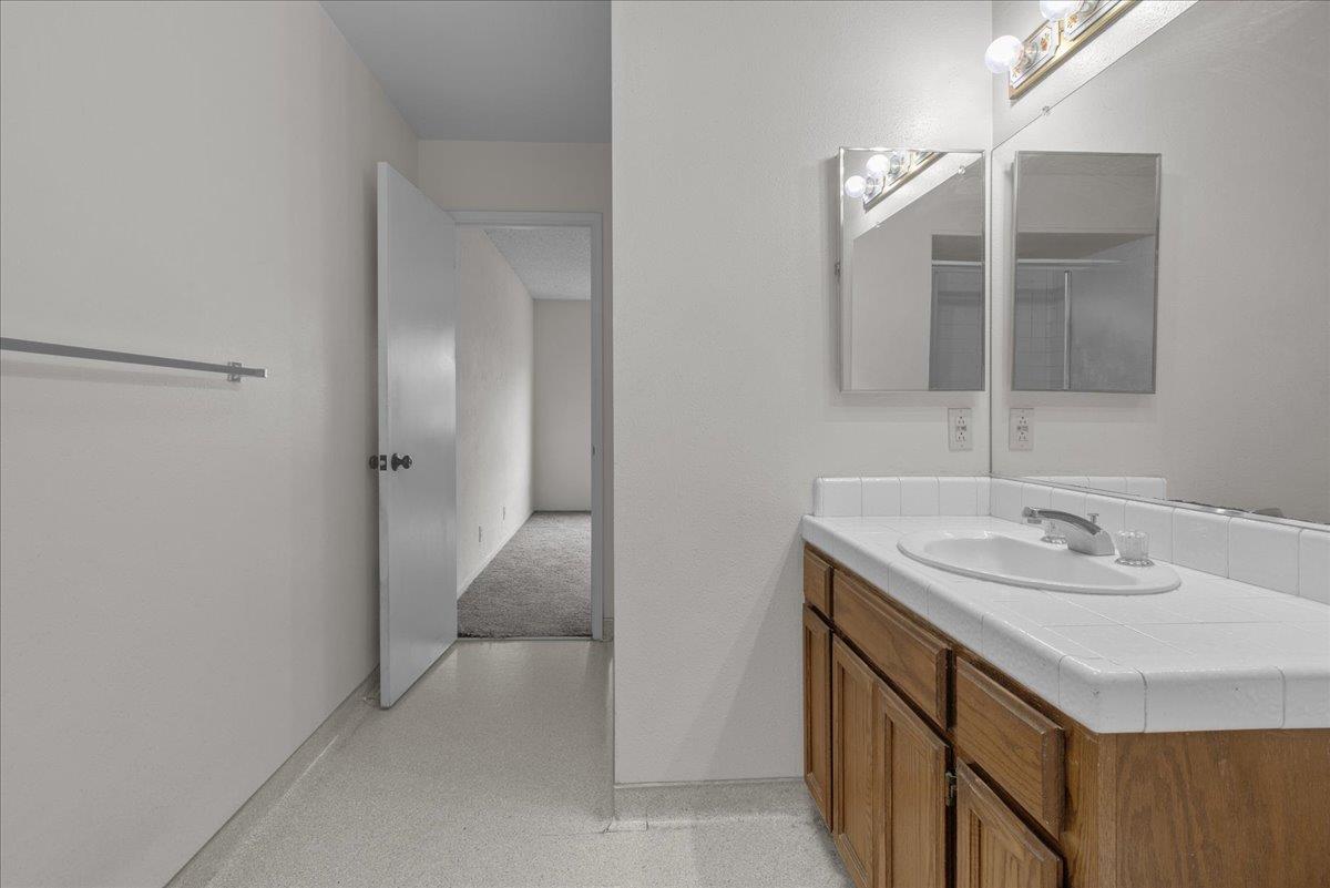 Detail Gallery Image 24 of 35 For 1575 Sepulveda Dr, Salinas,  CA 93906 - 3 Beds | 2 Baths