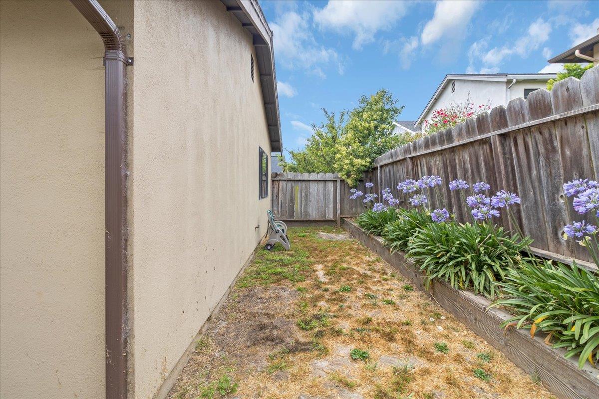 Detail Gallery Image 32 of 35 For 1575 Sepulveda Dr, Salinas,  CA 93906 - 3 Beds | 2 Baths