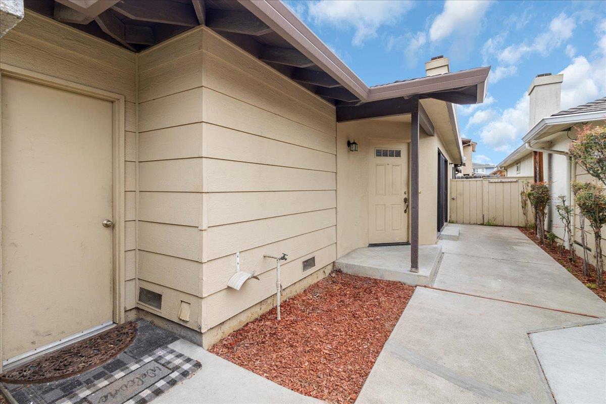 Detail Gallery Image 7 of 35 For 1575 Sepulveda Dr, Salinas,  CA 93906 - 3 Beds | 2 Baths