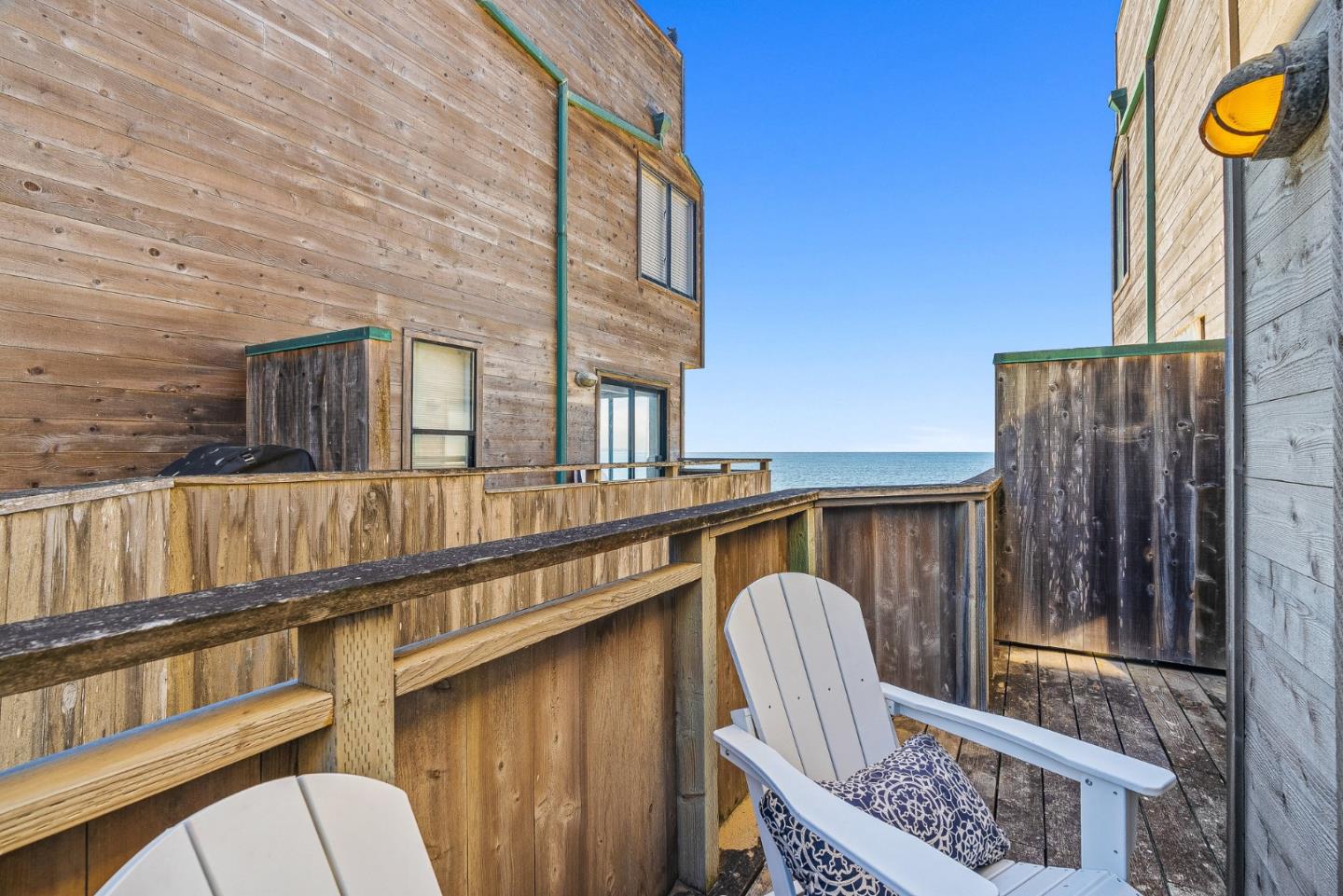 Detail Gallery Image 17 of 27 For 1 Surf Way #122,  Monterey,  CA 93940 - 1 Beds | 1 Baths